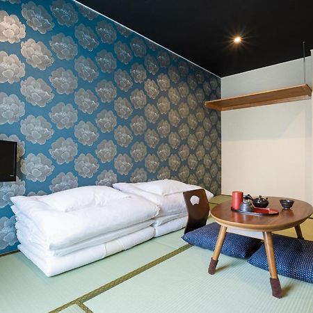 Tabist Sparkling Dolphins Inn Киото Экстерьер фото