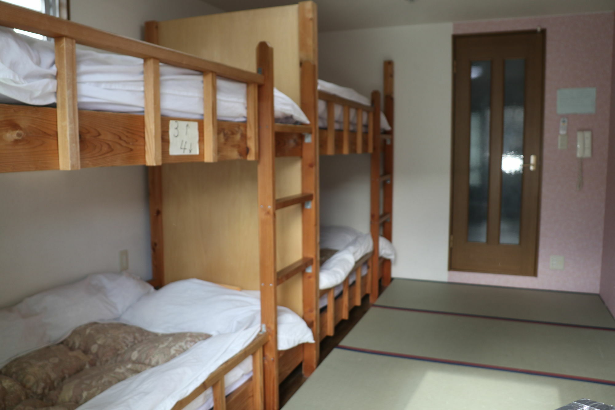 Tabist Sparkling Dolphins Inn Киото Экстерьер фото